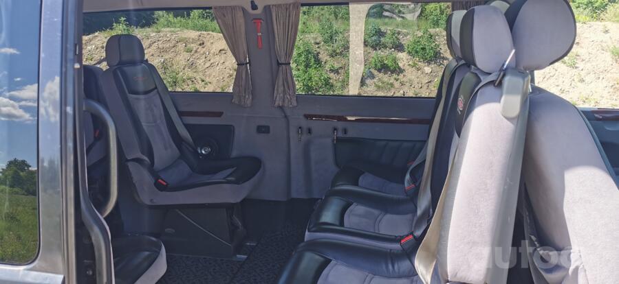 Volkswagen Transporter T5 Minivan 4-doors