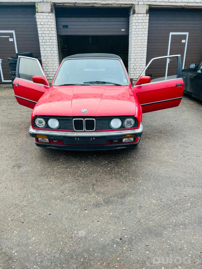 BMW 3 Series E30 Cabriolet