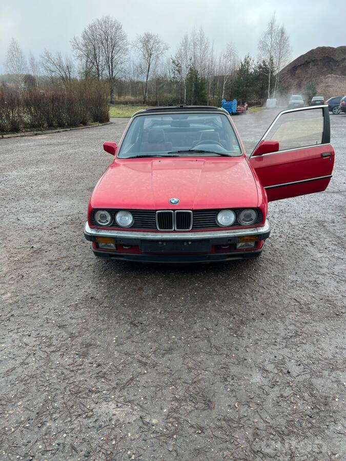 BMW 3 Series E30 Cabriolet