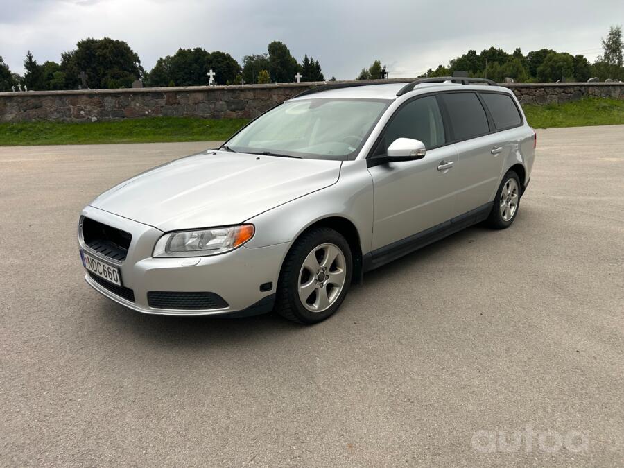 Volvo V70 3 generation wagon