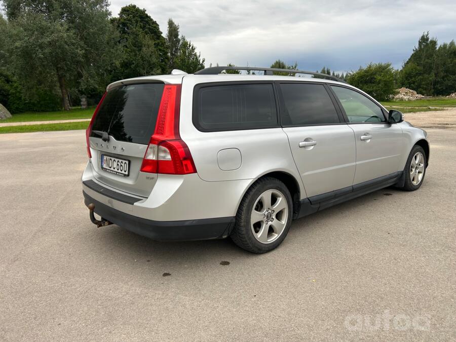 Volvo V70 3 generation wagon
