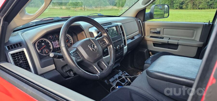 RAM 1500 1 generation Quad Cab pickup