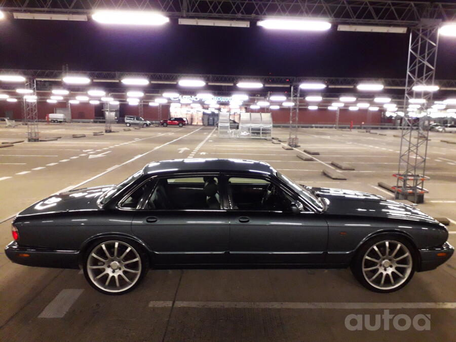 Jaguar XJ X308 [restyling] Sedan 4-doors