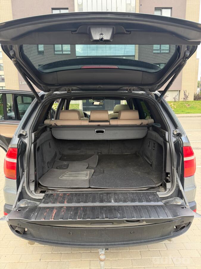 BMW X5 E70 Crossover