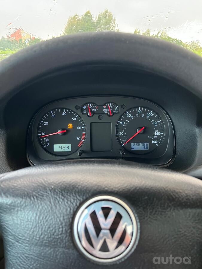 Volkswagen Jetta 4 generation Sedan