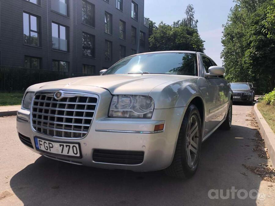 Chrysler 300C 1 generation Sedan 4-doors