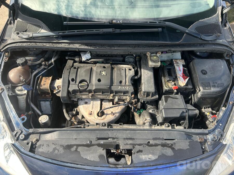 Peugeot 307 1 generation [restyling] Hatchback 5-doors