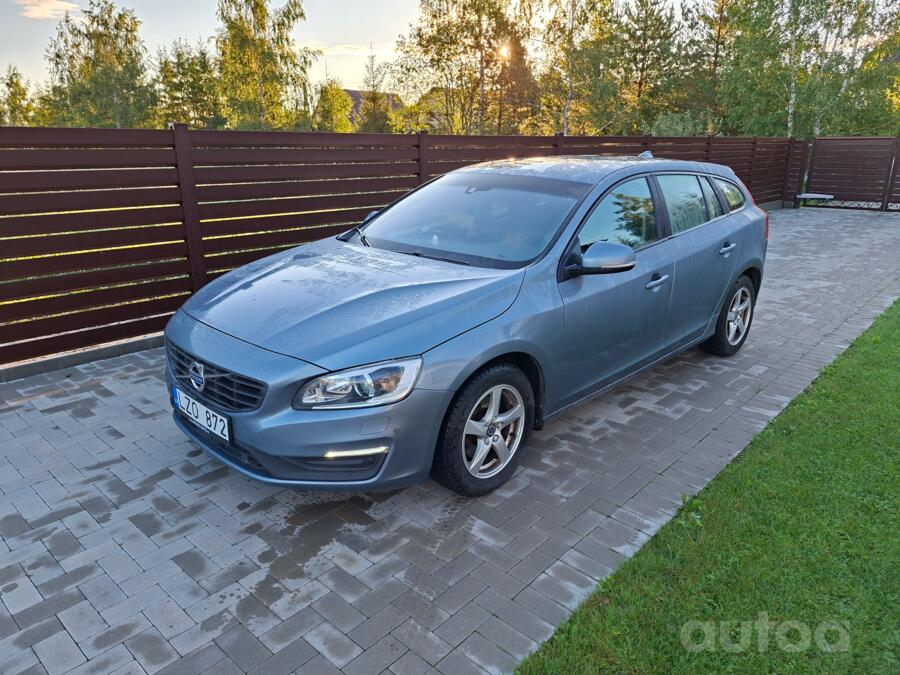 Volvo V60 1 generation [restyling] wagon 5-doors