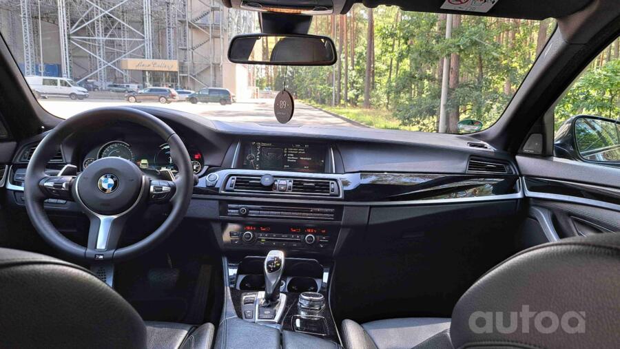 BMW 530