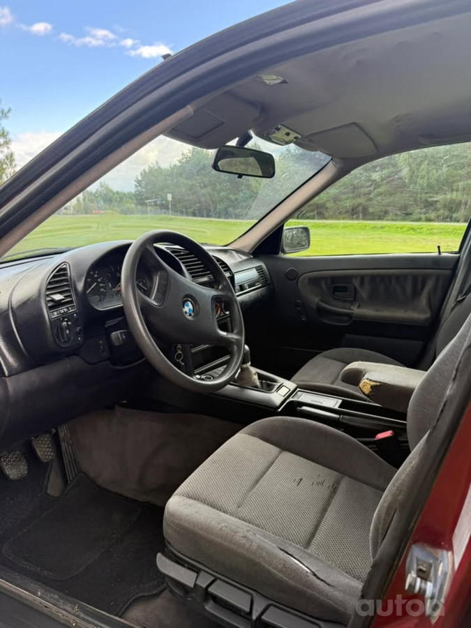 BMW 3 Series E36 Sedan