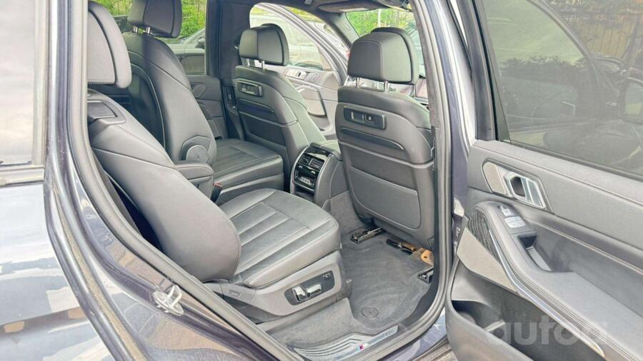 BMW X7 G07 Crossover