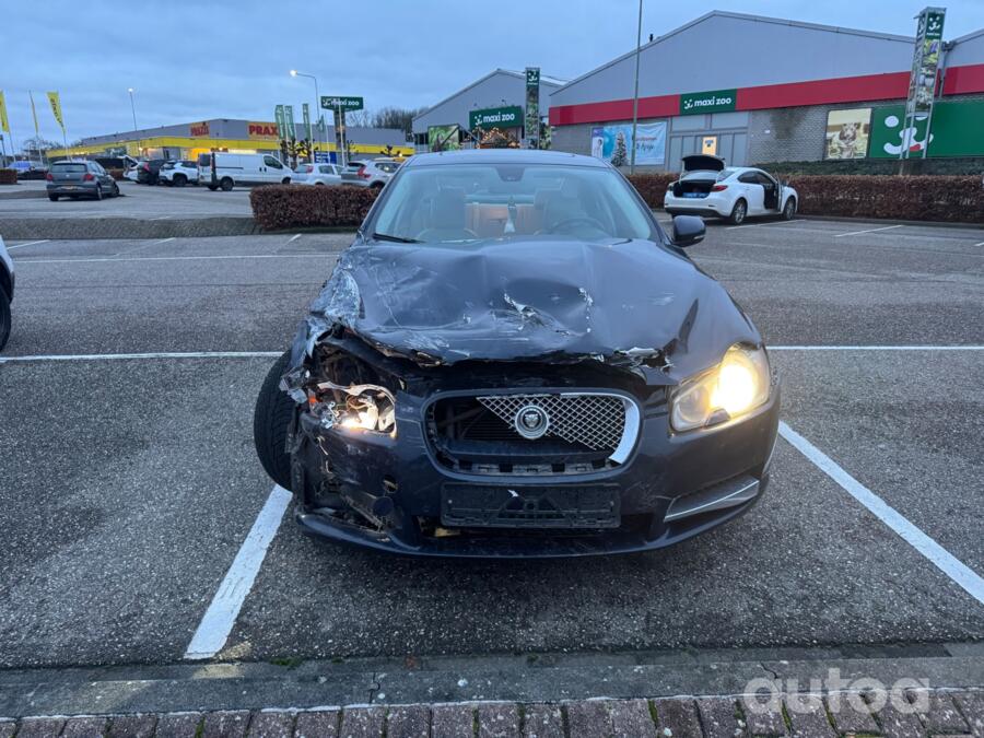 Jaguar XF X250 Sedan 4-doors
