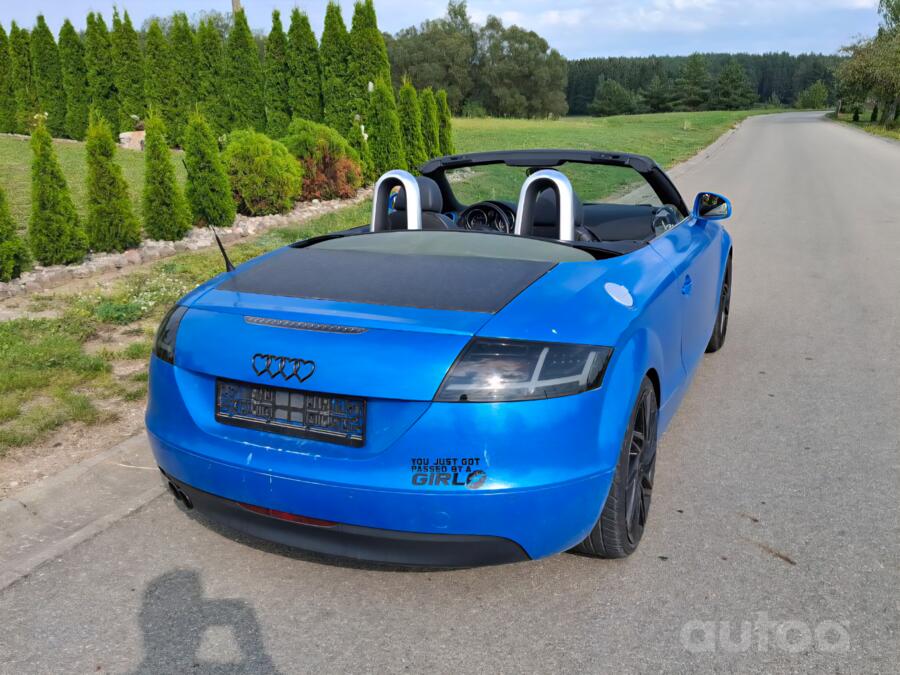 Audi TT 8J Roadster 2-doors