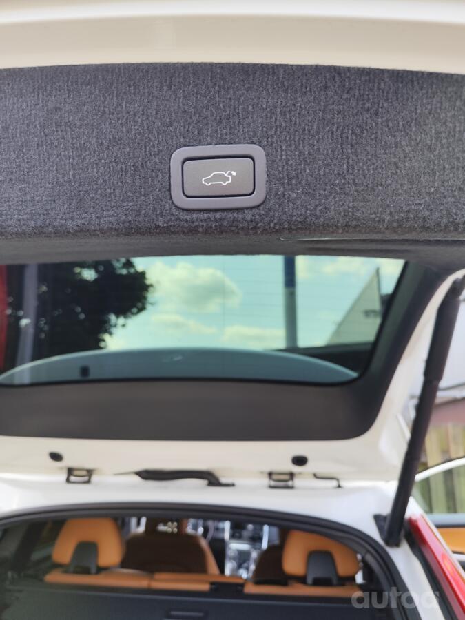 Volvo XC60 1 generation [restyling] Crossover