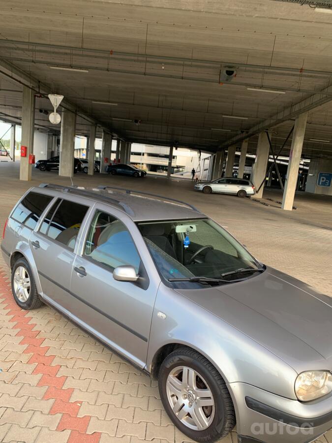 Volkswagen Golf 4 generation wagon