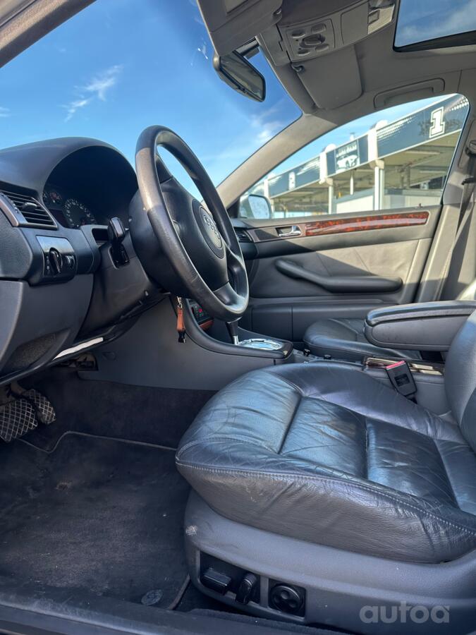 Audi A6 4B/C5 [restyling] Sedan