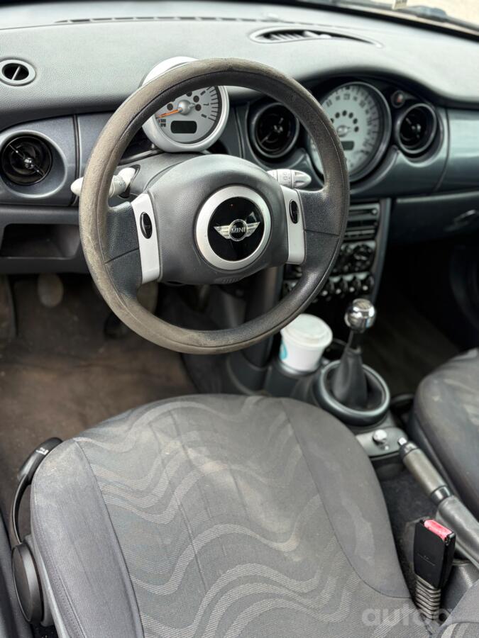 Mini One R50 Hatchback