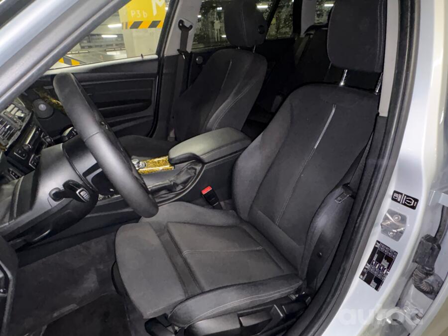 BMW 320 2013