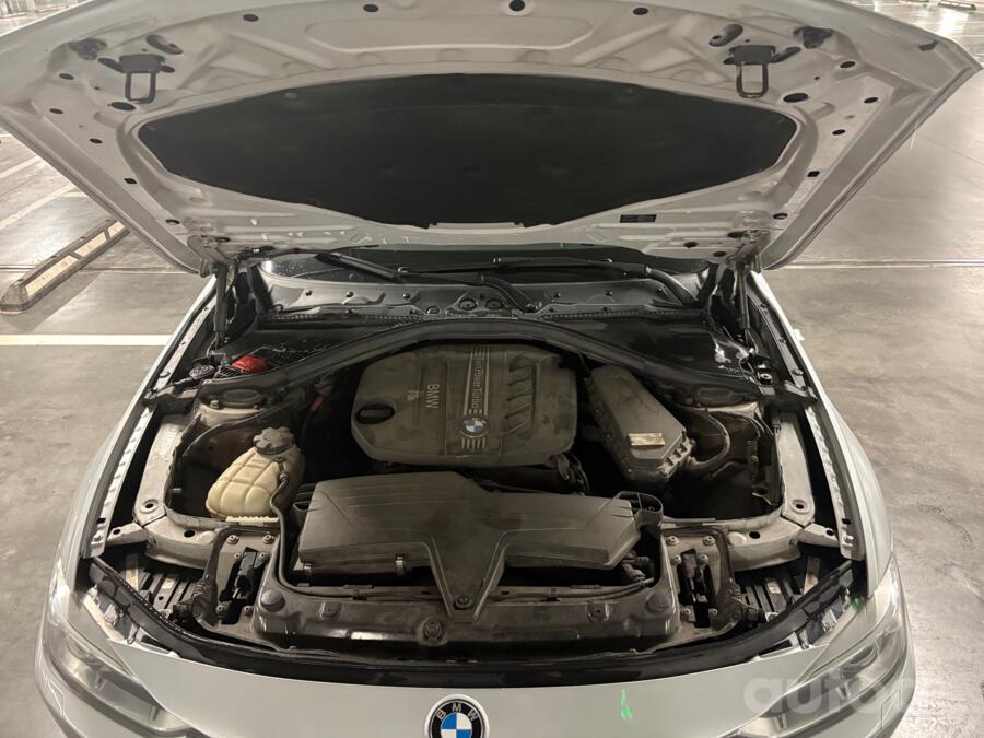 BMW 320 2013