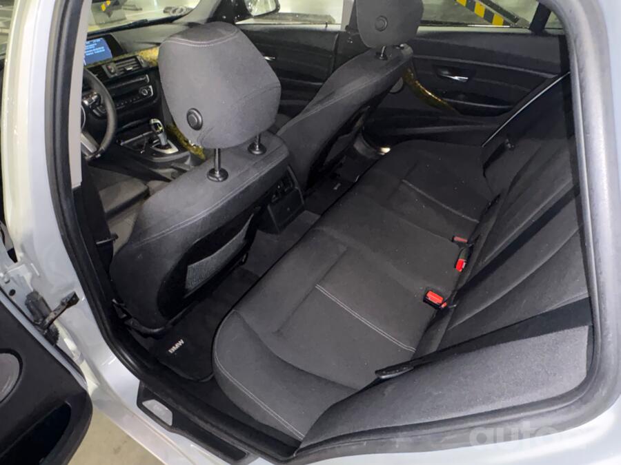 BMW 320 2013