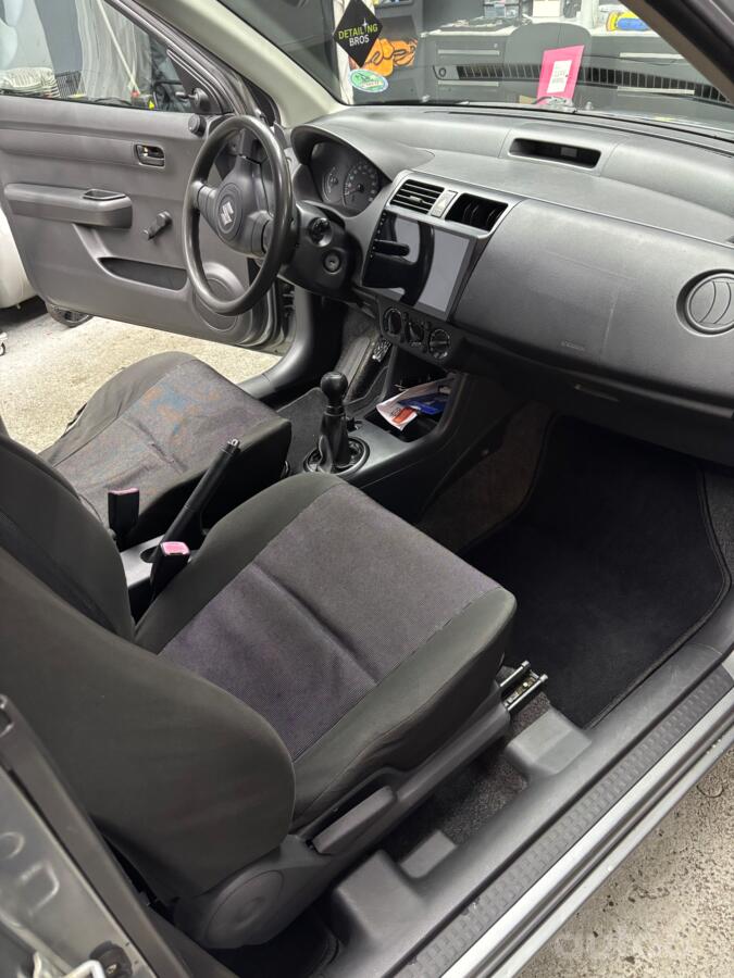 Suzuki Swift 3 generation Hatchback 3-doors