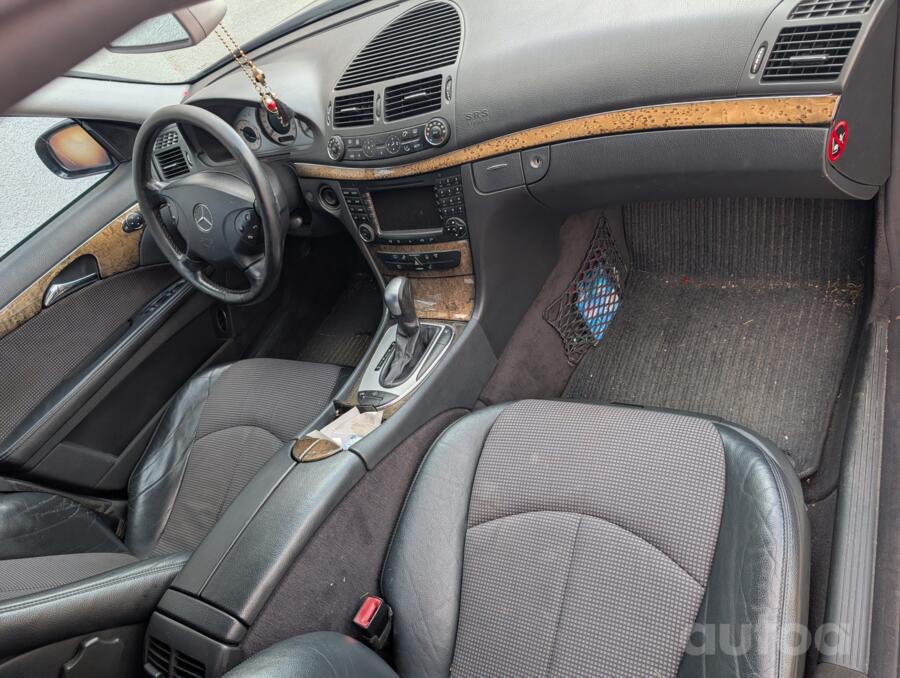 Mercedes-Benz E-Class W211 Sedan