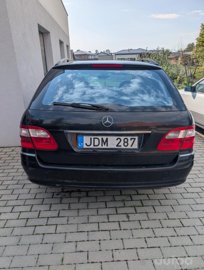 Mercedes-Benz E-Class W211 Sedan