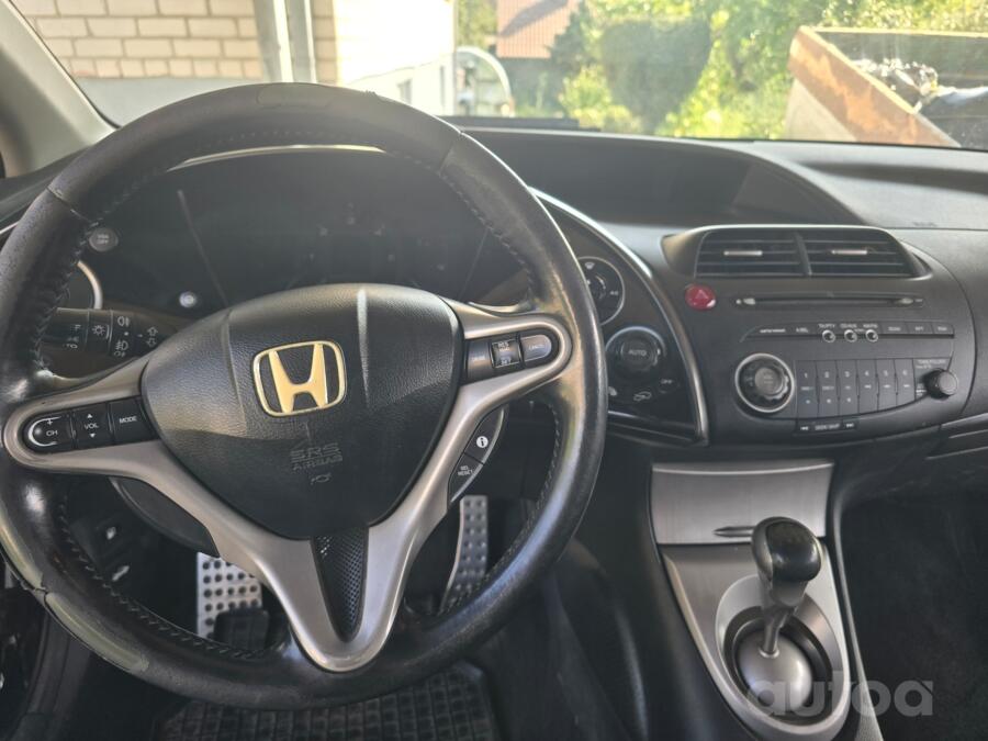 Honda Civic 8 generation Hatchback 5-doors