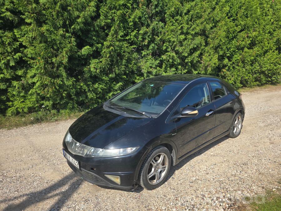 Honda Civic 8 generation Hatchback 5-doors