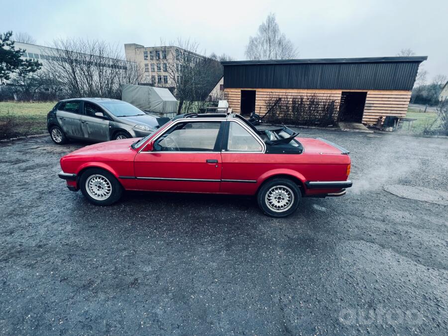 BMW 3 Series E30 Cabriolet