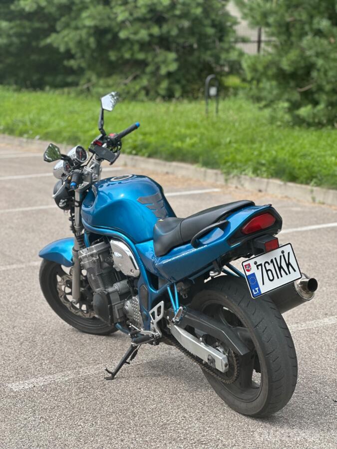 Suzuki GSF600S