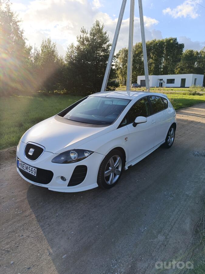 SEAT Leon 2 generation Hatchback 5-doors