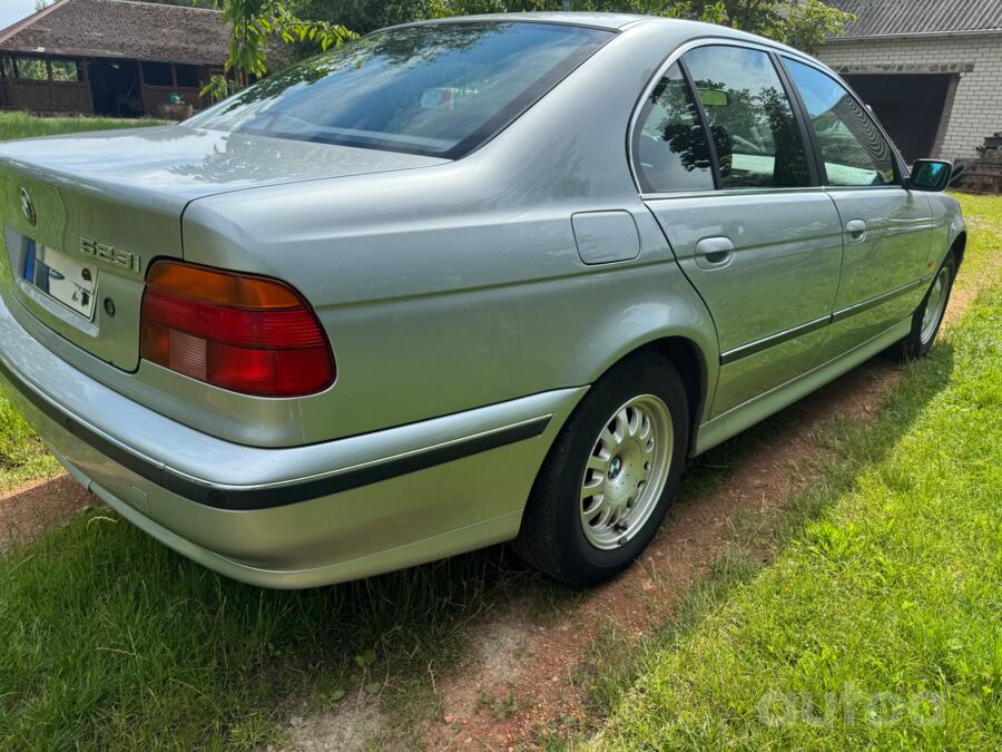 BMW 523 2006