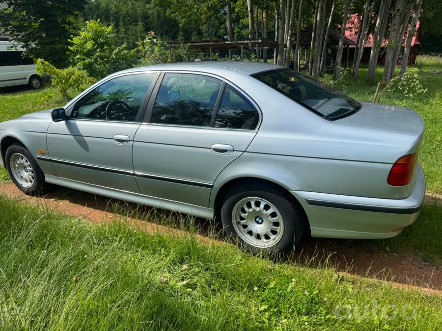 BMW 523 2006