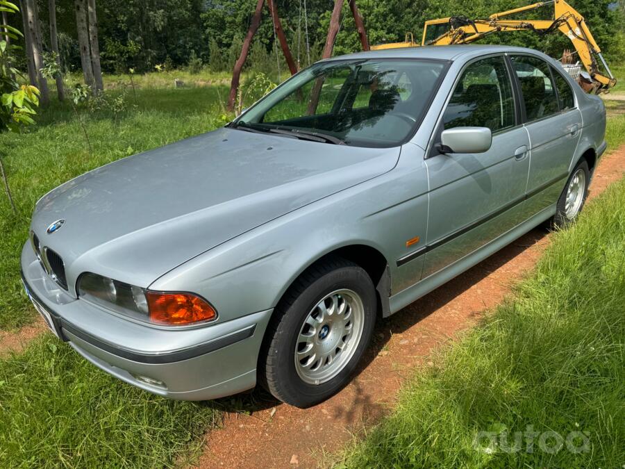 BMW 523 2006