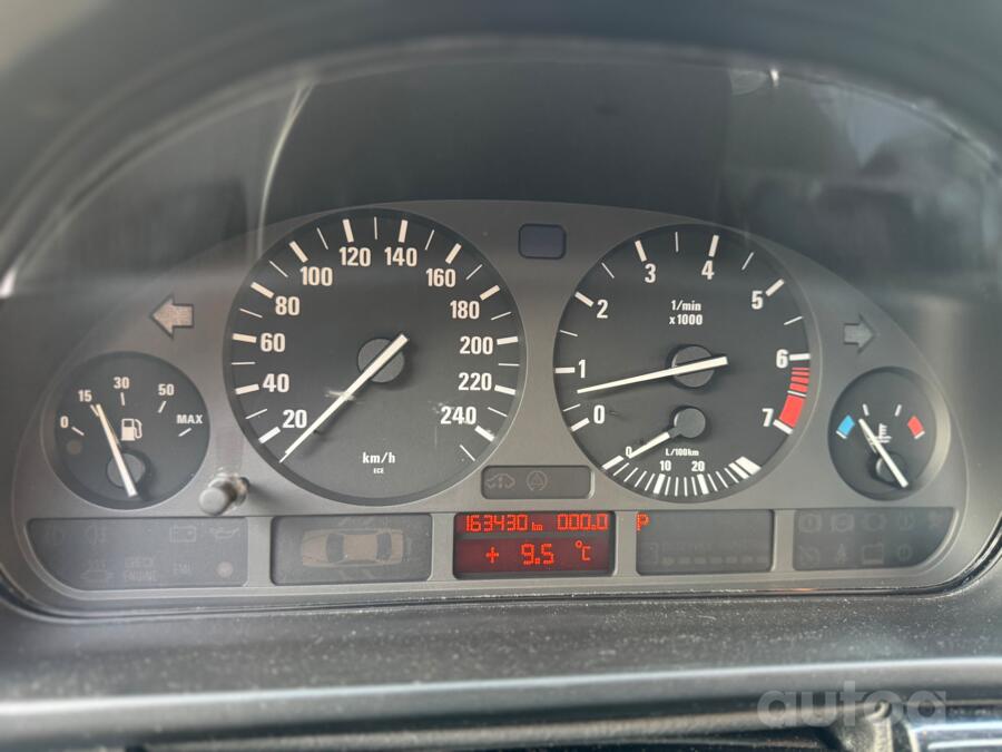 BMW 523 2006