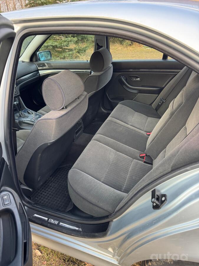 BMW 523 2006