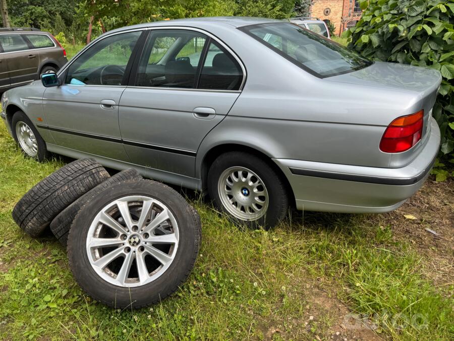 BMW 523 2006