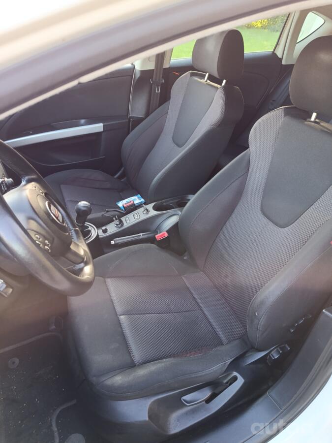 SEAT Leon 2 generation Hatchback 5-doors