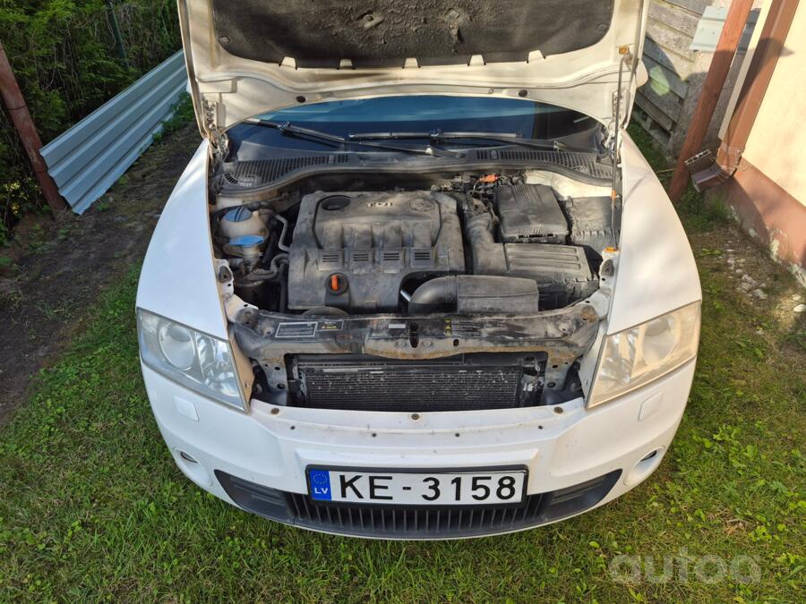 Skoda Octavia RS A5 liftback 