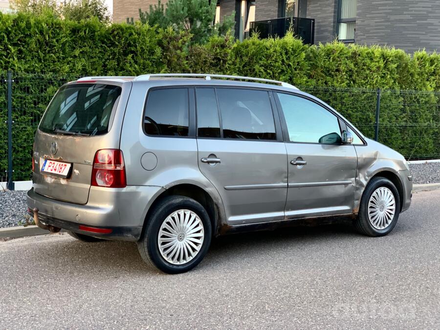 Volkswagen Touran 1 generation [restyling] Minivan 5-doors