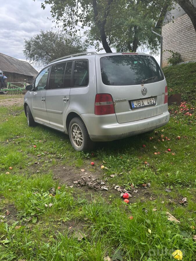 Volkswagen Touran 1 generation Minivan