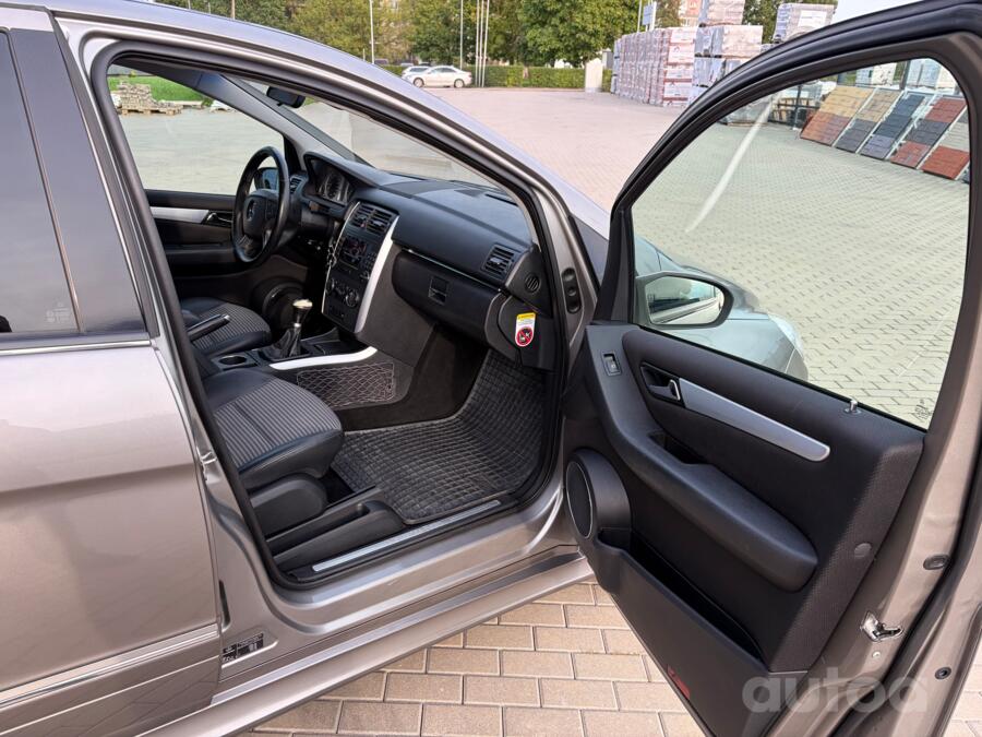 Mercedes-Benz B-Class W245 Hatchback