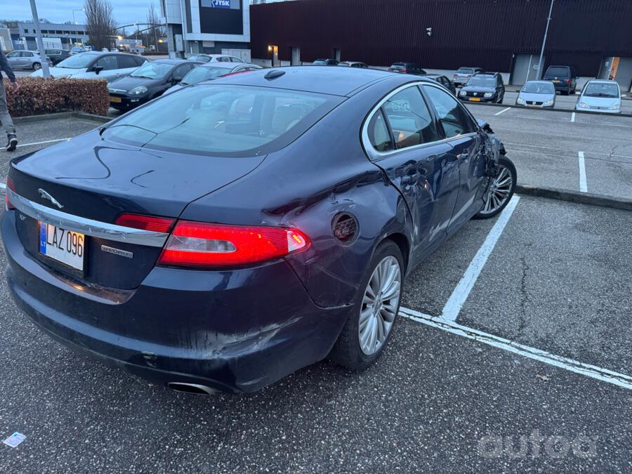 Jaguar XF X250 Sedan 4-doors