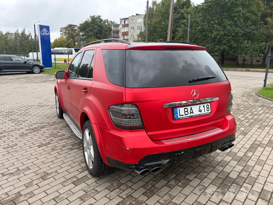 Mercedes-Benz M-Class W164 Crossover 5-doors