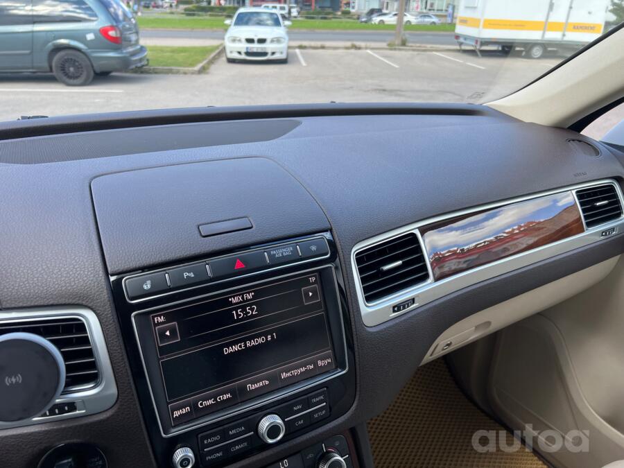 Volkswagen Touareg 2 generation [restyling] Crossover