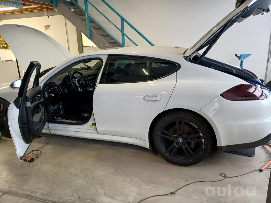 Porsche Panamera 970 [restyling] Liftback