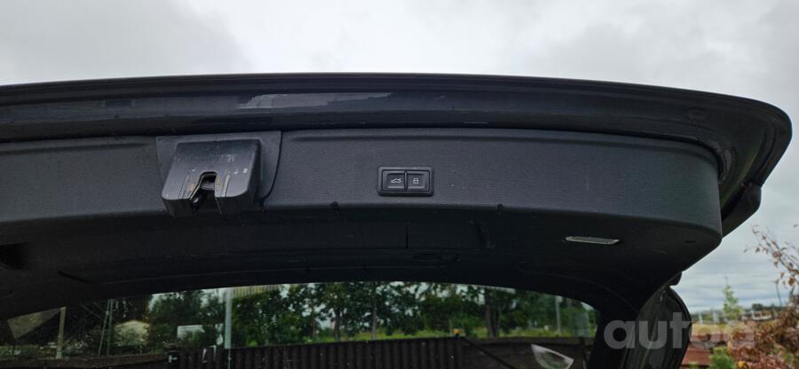 Audi A4 B9 Avant wagon 5-doors