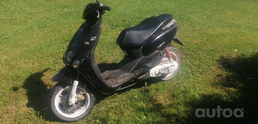 Yamaha Neo's
