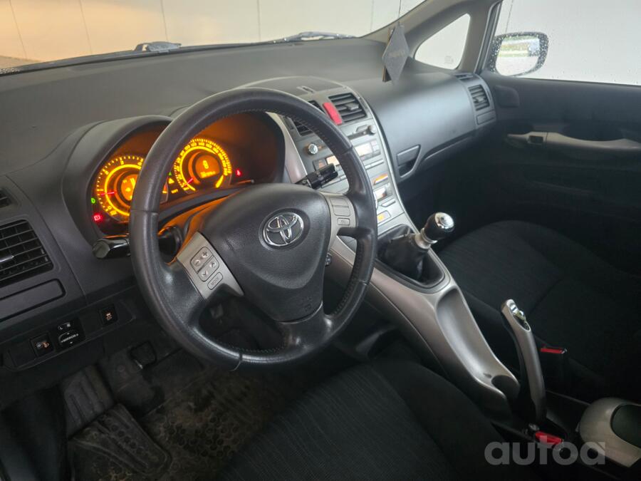 Toyota Auris 1 generation Hatchback 5-doors